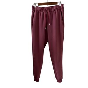 Lululemon On The Fly Jogger Pants In Misty Merlot Size 6
